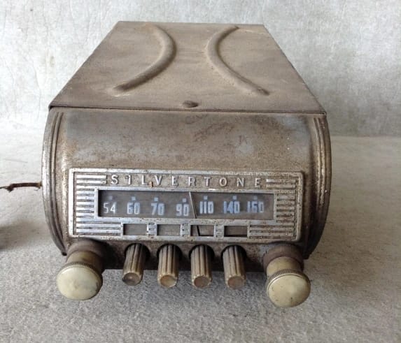 Vintage Article: "Getting Radio On The Road" (And Which Automakers Were Really First To Offer Car Radio?) 31 Silvertone car radio