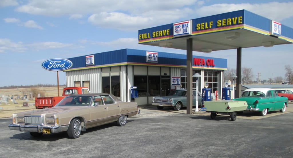 Road Trip Classics: A Surreal Stop for Fuel 6 IMG_1854