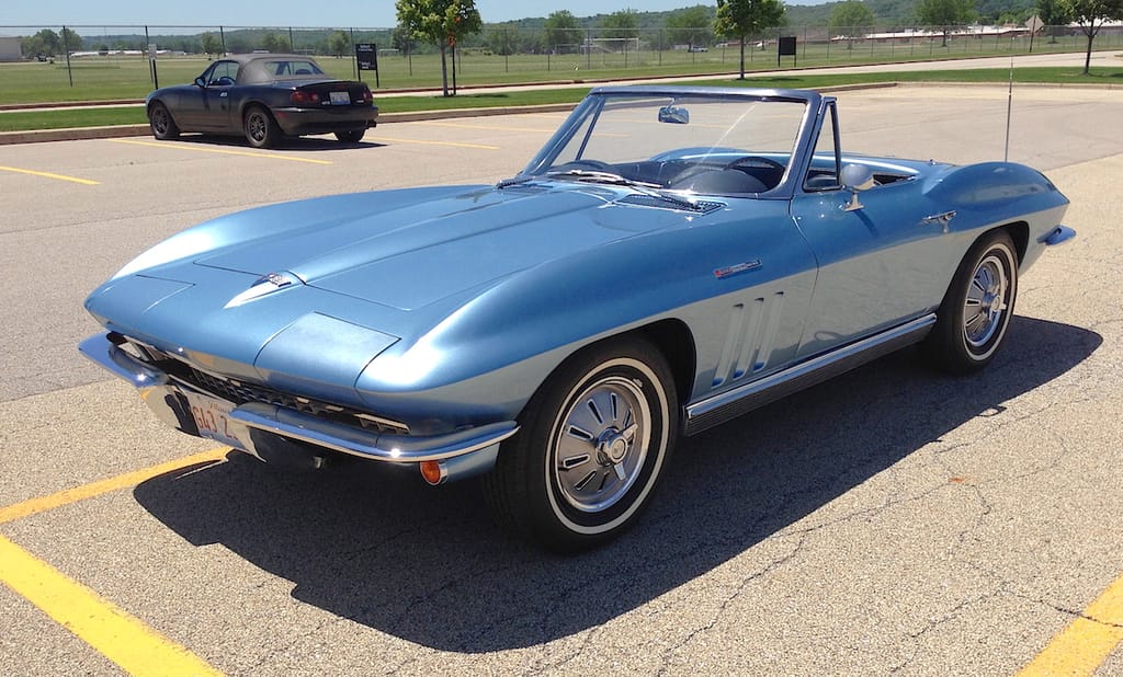 65vetteconv frontleft