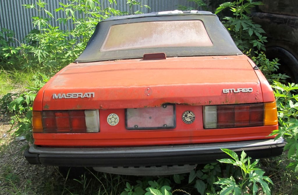 CC Outtake: Maserati BiTurbo - Slammed In The Weeds 2 Rear view in the weeds