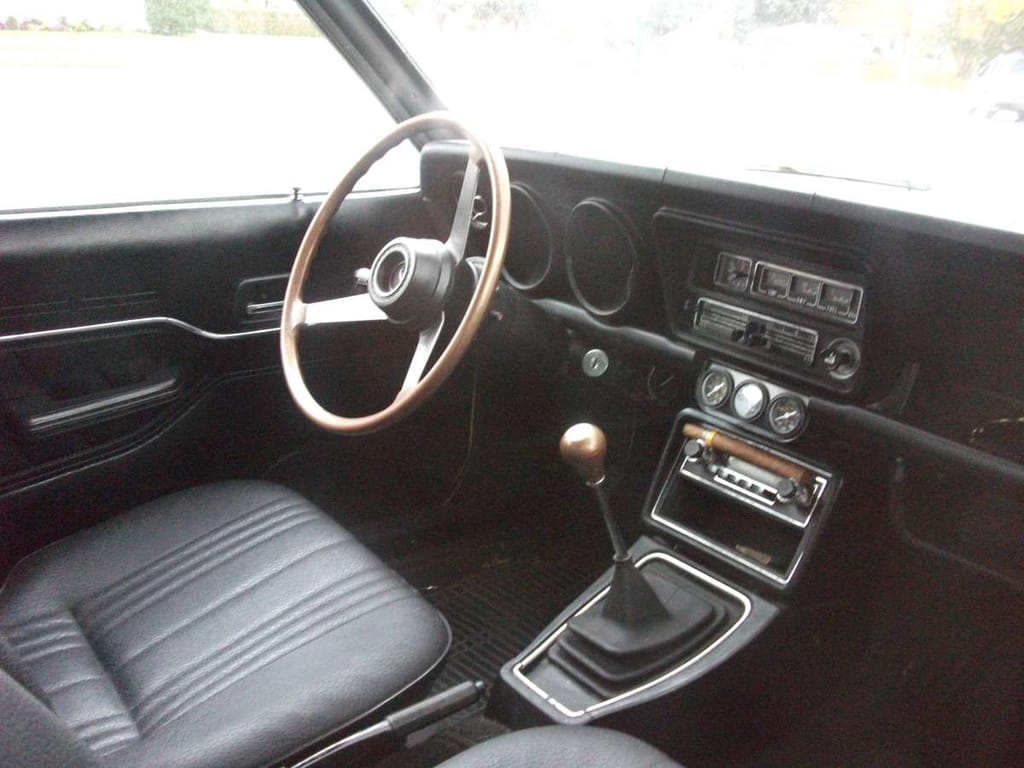 Mazda 808 1