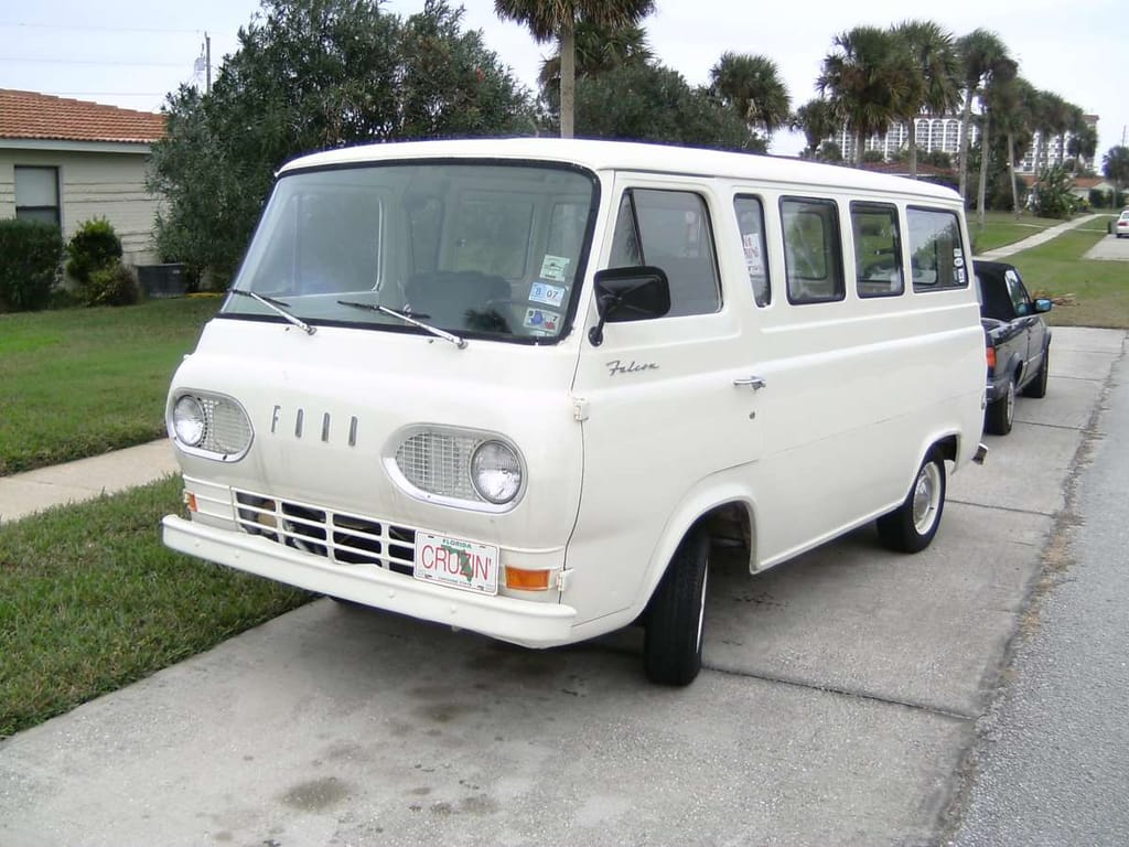 Curbside Classic: 1963 Ford Falcon Station Bus: A "Compact" Minivan 15 7 001