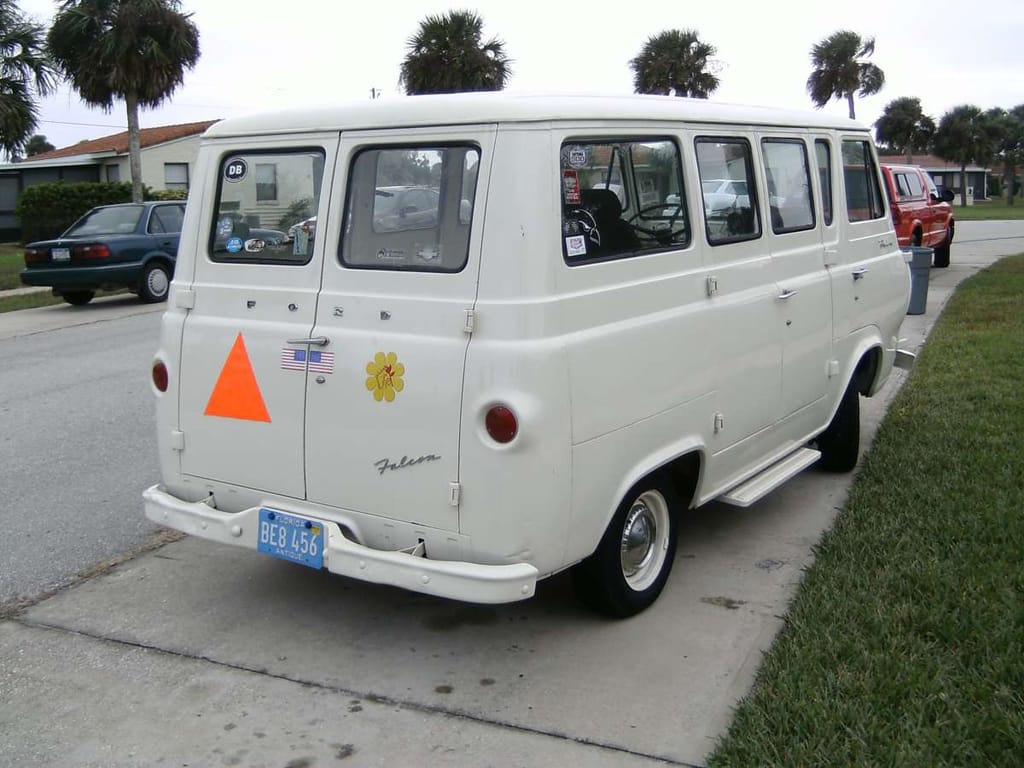 Curbside Classic: 1963 Ford Falcon Station Bus: A "Compact" Minivan 16 7 0031
