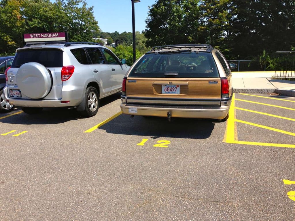 Curbside Classic: 1996 Buick Roadmaster Collector's Edition - "B" There 'Til The End 13 IMG_2325