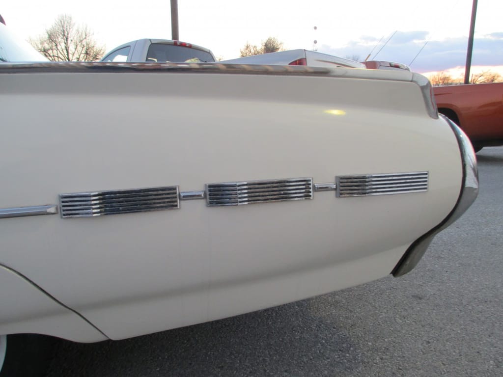 Curbside Classic: 1962 Ford Thunderbird - The Trajectory of Life 5 IMG_1957