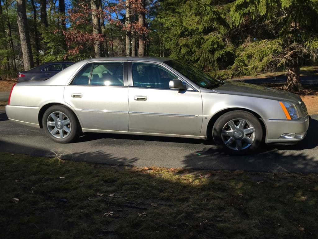 Future Curbside Classic: 2006-11 Cadillac DTS - A Letter to GM 5 DTS b