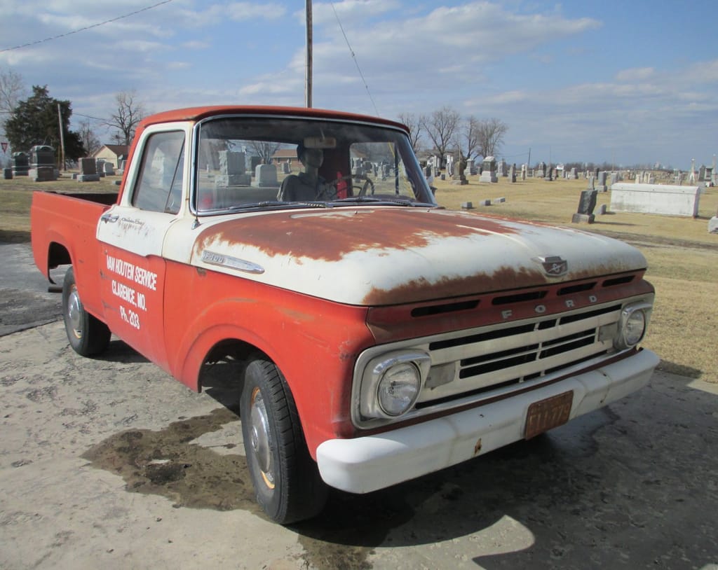 Road Trip Classics: A Surreal Stop for Fuel 11 IMG_1823
