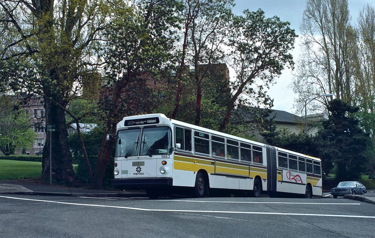 1984-88 MAN “Americana” Urban Transit Bus - Promising Start, Quick Exit 3 Seattle MAN articulated bus 1462 in 1984 on UW campus