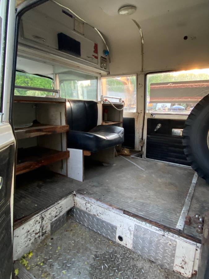 CC For Sale: 1970 International Travelall 4x4 4WD Springfield Ambulance - $3,250 - "Sold As Is, A (Rusty) Project, Not Running" 10 00w0w gGayd5fWfAD 0t20CI 1200x900