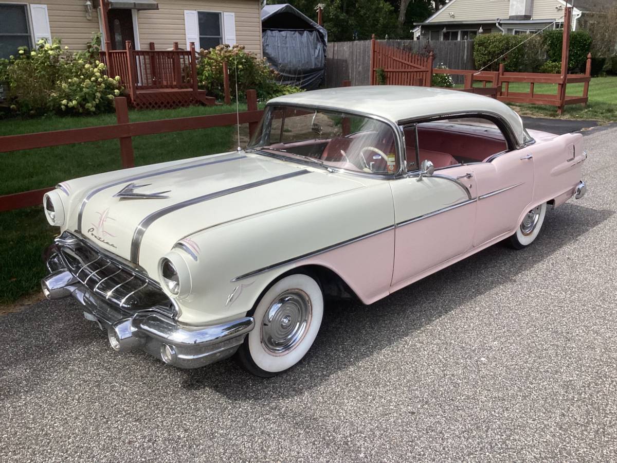 1956 Pontiac Chieftain Catalina 4-Door Hardtop: A Sweet Confection in Chrome, Cream, and Pink 12