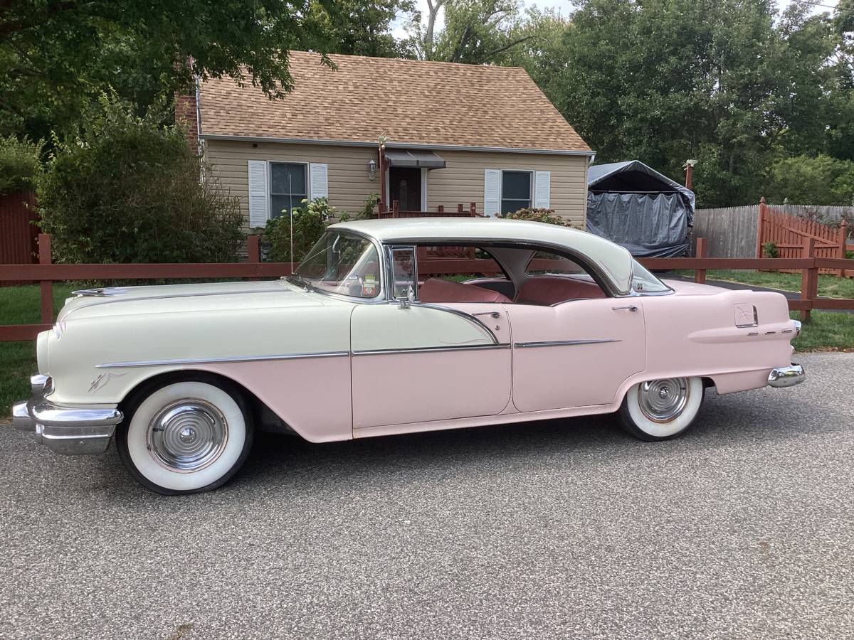 1956 Pontiac Chieftain Catalina 4-Door Hardtop: A Sweet Confection in Chrome, Cream, and Pink 11