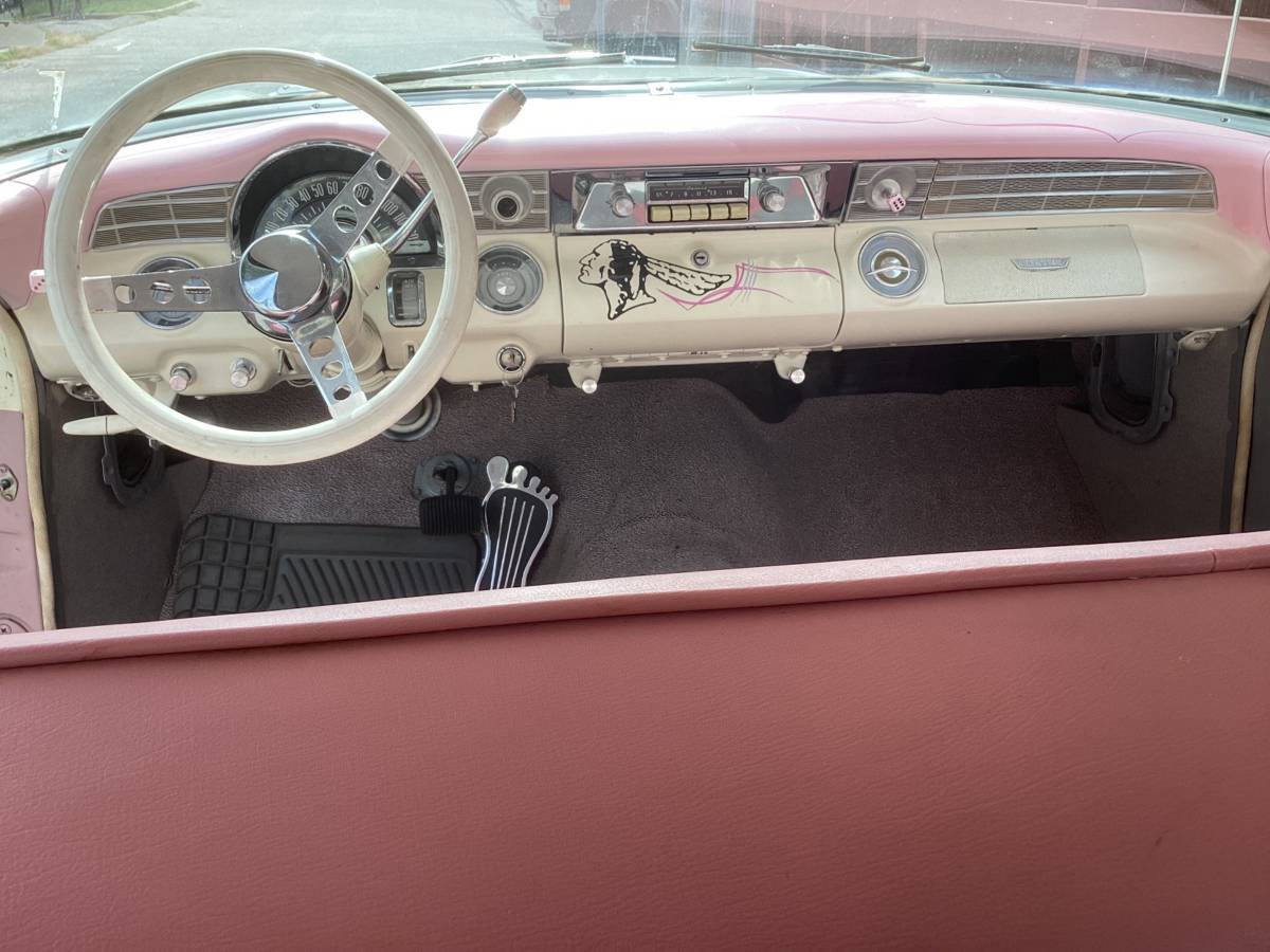 1956 Pontiac Chieftain Catalina 4-Door Hardtop: A Sweet Confection in Chrome, Cream, and Pink 5