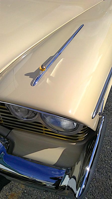 1957 Fury by Plymouth: Resplendent in Buckskin Beige and Gold 8 20251118 114053