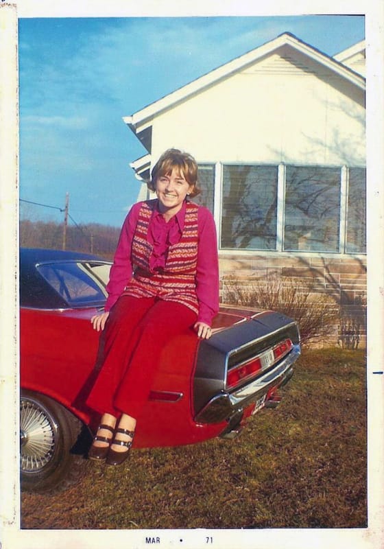 Vintage Snapshots: Fashions And Cars Of The '60s & '70s 8 Screenshot 20250328 052117