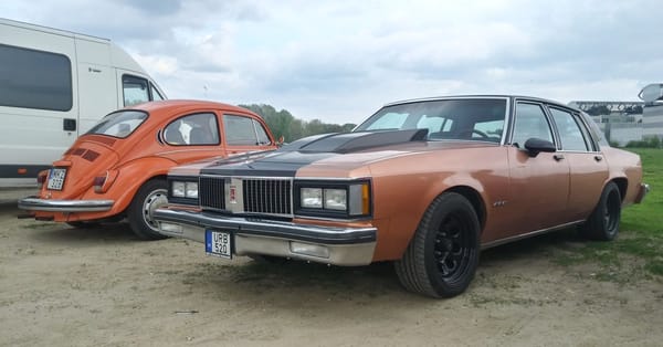 Cohort Pic(k) of the Day: 1982 Oldsmobile 98 Regency "455" and VW 1302 - Opposites Attract 3 52037840019 1223768ca6 k