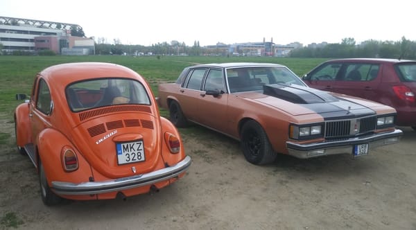 Cohort Pic(k) of the Day: 1982 Oldsmobile 98 Regency "455" and VW 1302 - Opposites Attract 1 52038110155 601955eb1f k