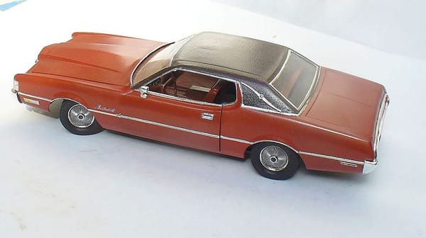 CC In Scale: Models And Colors - Influence And Expression 10 72Tbird1