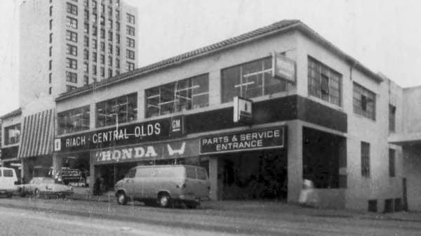An Oldsmobile Dealer In Seattle - Images From The '40s To The '80s 10 Captura de pantalla 2025 02 25 23.50.20