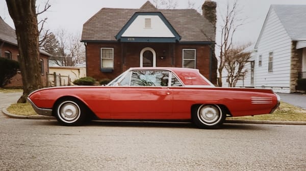 1961 Thunderbird 03