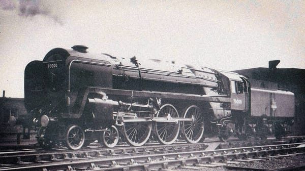 Trackside Classic: 1951 British Railways 7P Pacific No 70000 Britannia – Nationalised Pride 5 06