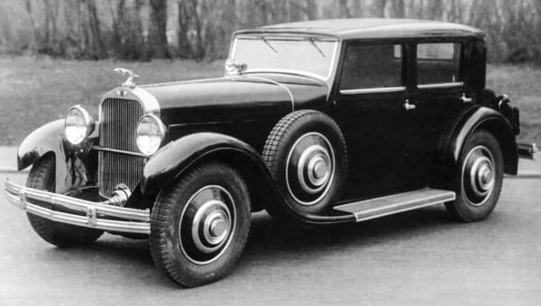 Lorraine Dietrich 20 CV berline VOG 1932