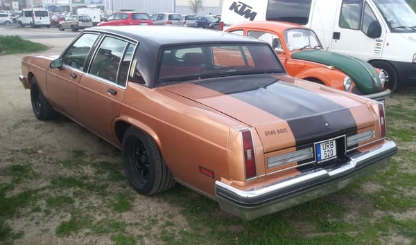 Cohort Pic(k) of the Day: 1982 Oldsmobile 98 Regency "455" and VW 1302 - Opposites Attract 5 52037840154 3cc86cbed0 k