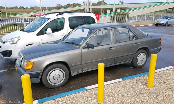 CCs In Israel: March 2020 – Usual Suspects Apply Here 13 Dark Grey Mercedes-Benz 260 E W124