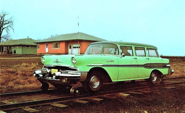 Vintage Photos: Classic Cars Riding Classic Railways - Railroad Inspection Cars, 1950s-1960s 5 Captura de pantalla 2025 06 17 16.10.13