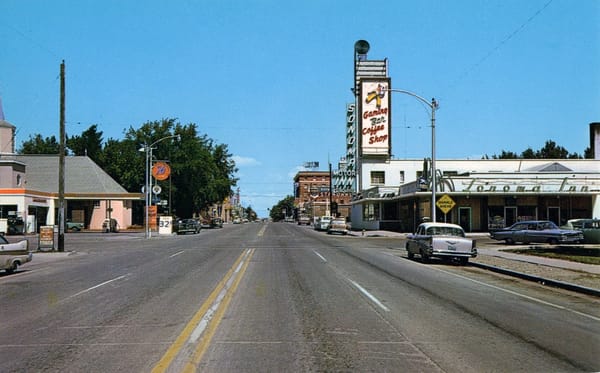 Vintage Postcards: Downtowns And Mainstreets In The US - 1950s-1960s 8 Captura de pantalla 2025 05 18 23.29.11