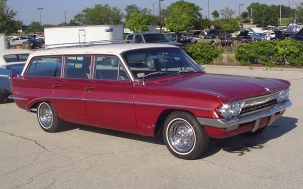 COAL: Prologue - Variety Is The Spice Of Life (If You Like Oldsmobiles) 6 1961 F85