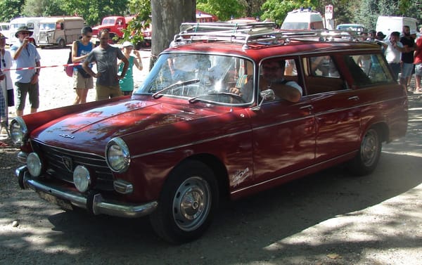 Car Show Classics: At The Chappelle de Vehicules Anciennes At Tonneins, France, For The Fete Of Saint Christopher. 22 404 estate