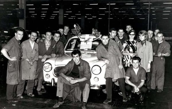 4 nov 66 Sochaux derniere403 berline