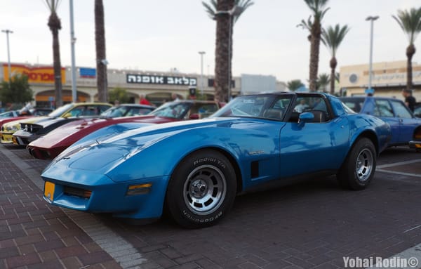 1982 Blue Chevrolet Corvette C3