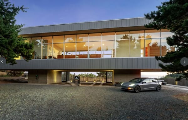 Curbside Outtake: The Not-Niedermeyer's New House In Port Orford 5 735 king 1