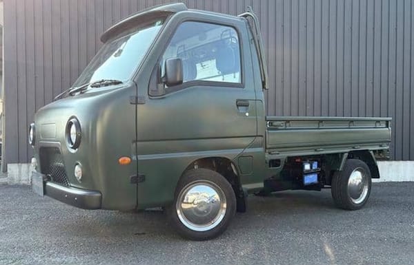 2004 Subaru Sambar with GAZ front end.