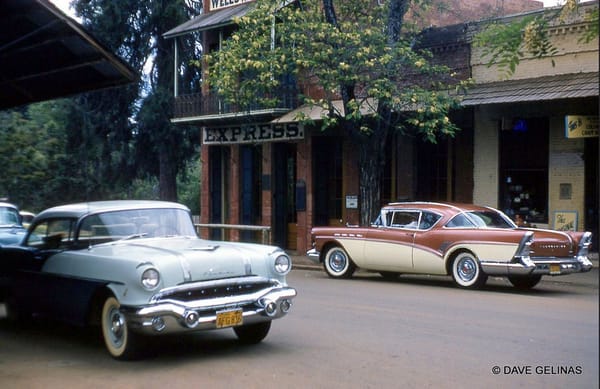 Vintage Snapshots: Buicks - In Their Best Decade, The 1950s 8 DG B 9