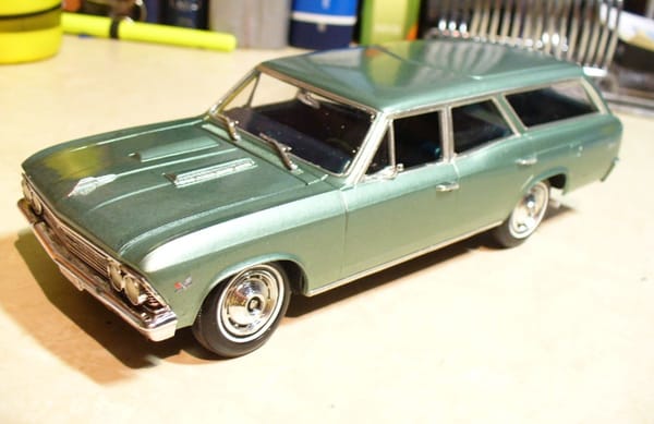 CC In Scale: Models And Colors - Influence And Expression 11 66chevellewgngrn4