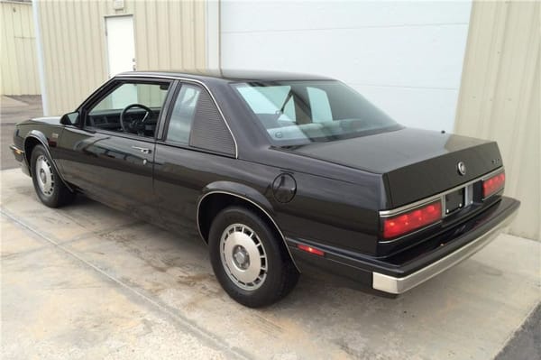 Curbside Classic: 1988 Buick LeSabre and LeSabre T-Type - The Strange Case Of Dr. Jekyll & Mr. Hyde 9 1986BuickLeSabre GrandNational