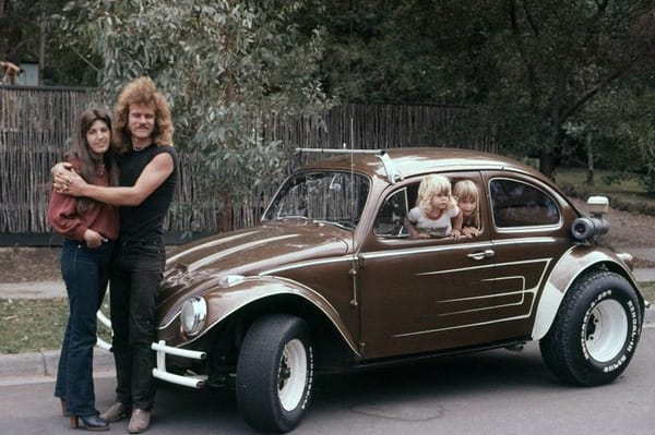 Vintage Snapshots: A Gallery Of Volkswagen People - '60s-'70s 12 370ca7d88953062e4c75e2d012830521