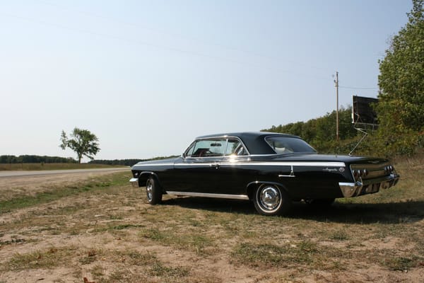 Roadside Classics: A September Trek To Northern Michigan 11 365 1963 Chevrolet Impala Sport hardtop coupe CC
