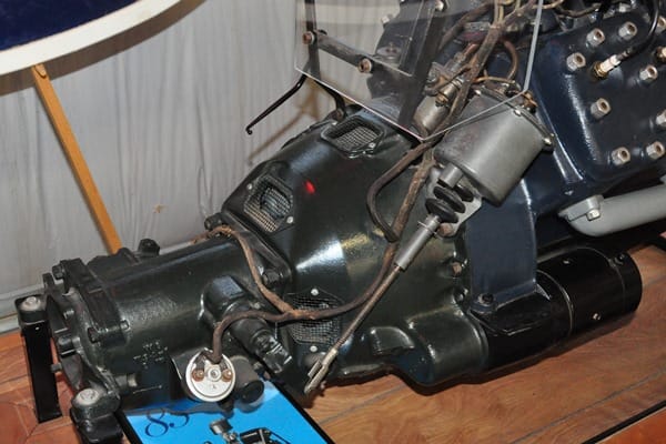 Lincoln's Liquamatic Drive - Failure To Upshift 6 1942 Mercury Liquamatic RR view 600