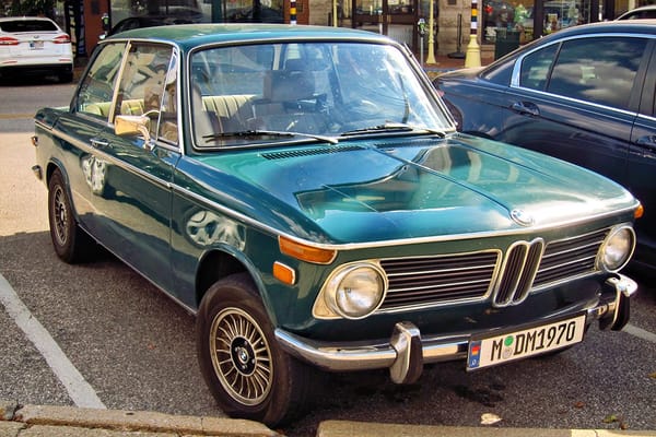 Curbside Classics: Two BMW 2002s - God Bless the Weirwolf 5 BMW 2002 2 1