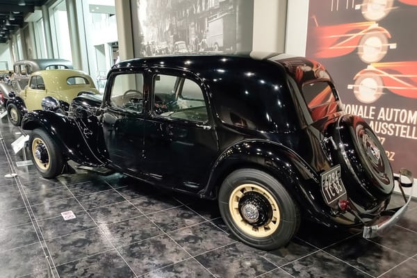 The Toyota Automobile Museum – Part 2: Classics And Streamliners (1925-1945) 70 DSC 2562 edited