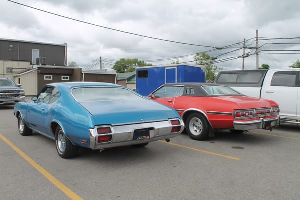 Curbside Musings: 1975 Ford Elite - I'm So Fancy 6 1971 Oldsmobile Cutlass fastback and 1975 (or '76) Ford Elite. Otisville, Michigan. Saturday, May 24, 2025.