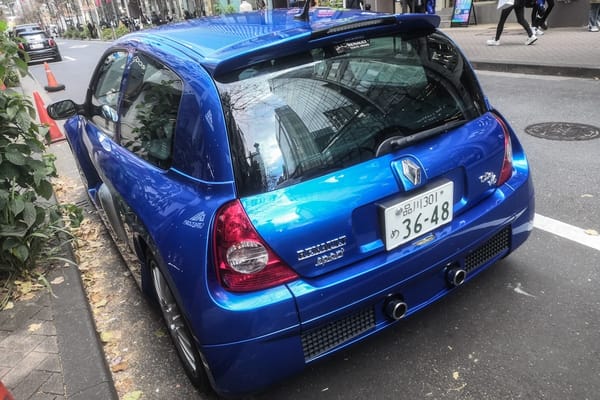Curbside Classic: 2005 Renault Clio V6 – The Hatchback Of Notre-Dayum! 12 IMG 20241208 114801 edited