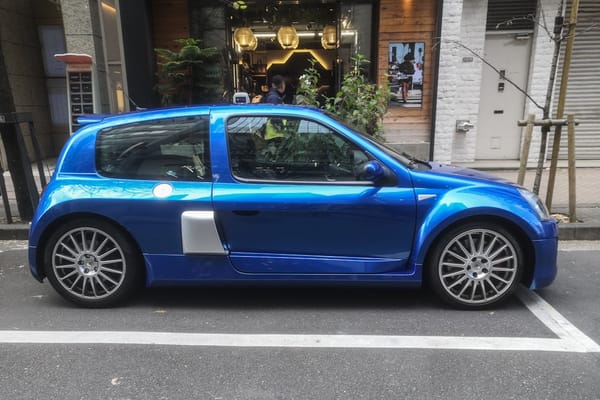 Curbside Classic: 2005 Renault Clio V6 – The Hatchback Of Notre-Dayum! 11 IMG 20241208 114836 edited