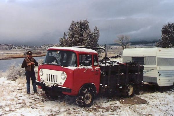 Vintage Snapshots: Early Jeep Adopters - 1950s-1970s 12 Captura de pantalla 2024 09 11 01.17.20