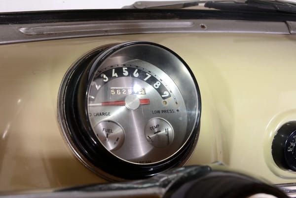 1950 Nash Rambler Custom Station Wagon – The Original Luxury Compact Turns 75 17 Instrument cluster of an ivory Nash Rambler