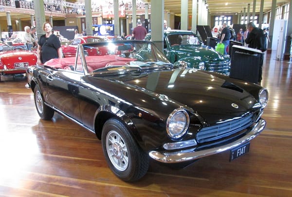 Car Show Classics More Highlights From Motorclassica 22 Fiat 124
