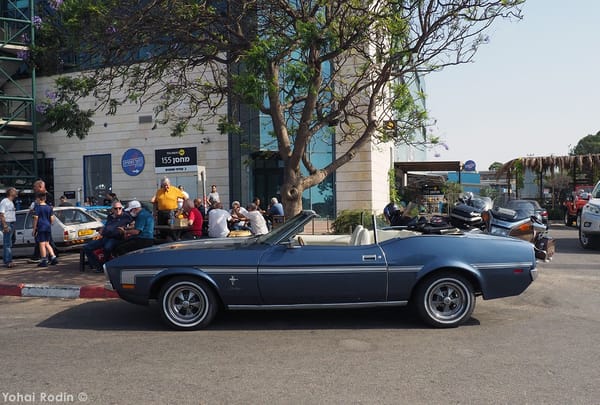 Car Show Classics: It's the Smorgasbord That is Israel's Classic Community 35 1971 Blue Ford Mustang Convertible